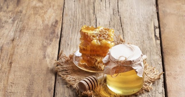 Miód wrzosowy – właściwości i zastosowanie